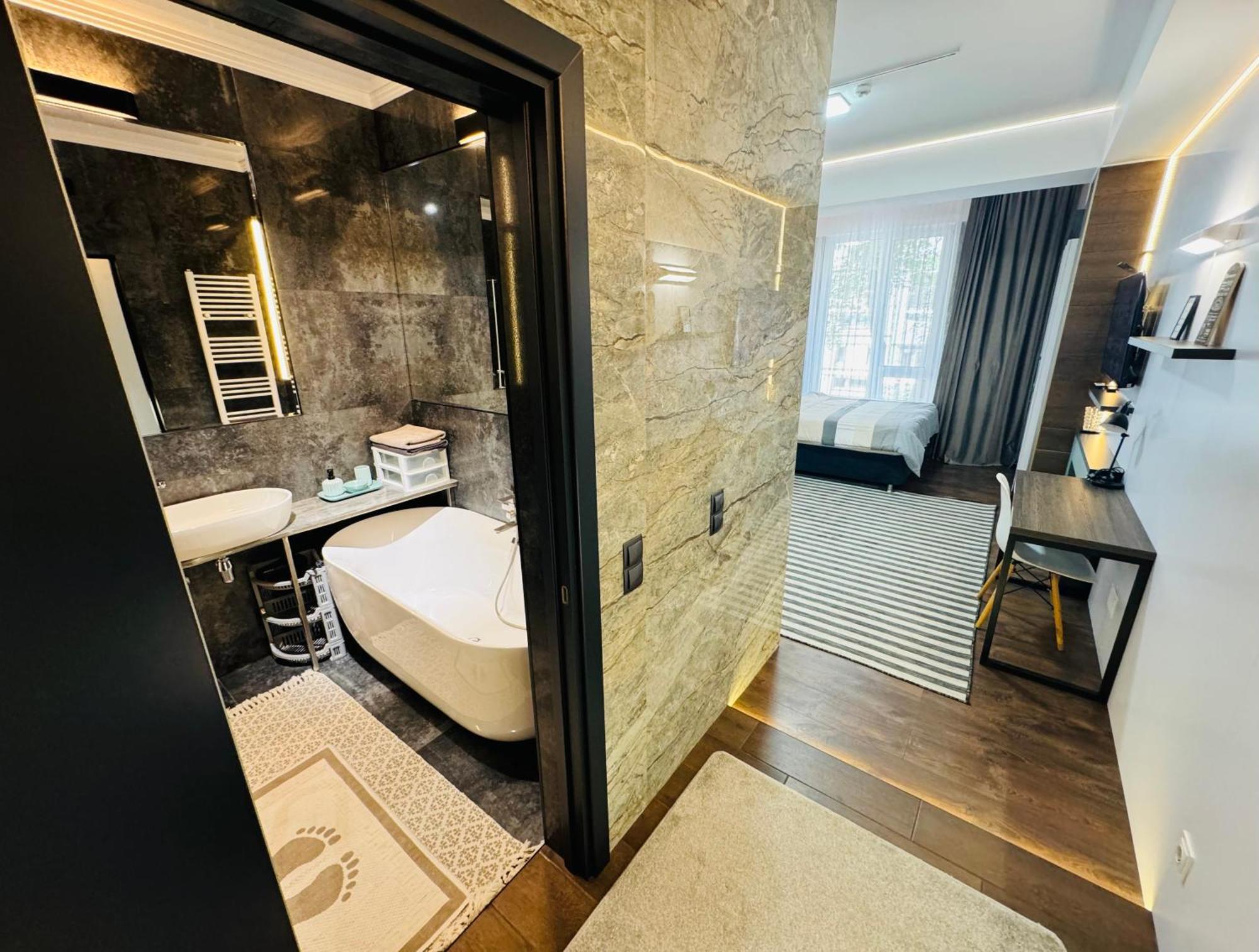 Rentnow Modern Lux Apartment In Centre צ'יסינאו מראה חיצוני תמונה