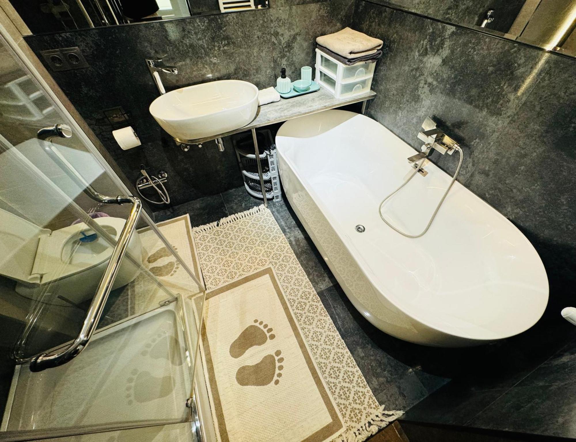 Rentnow Modern Lux Apartment In Centre צ'יסינאו מראה חיצוני תמונה